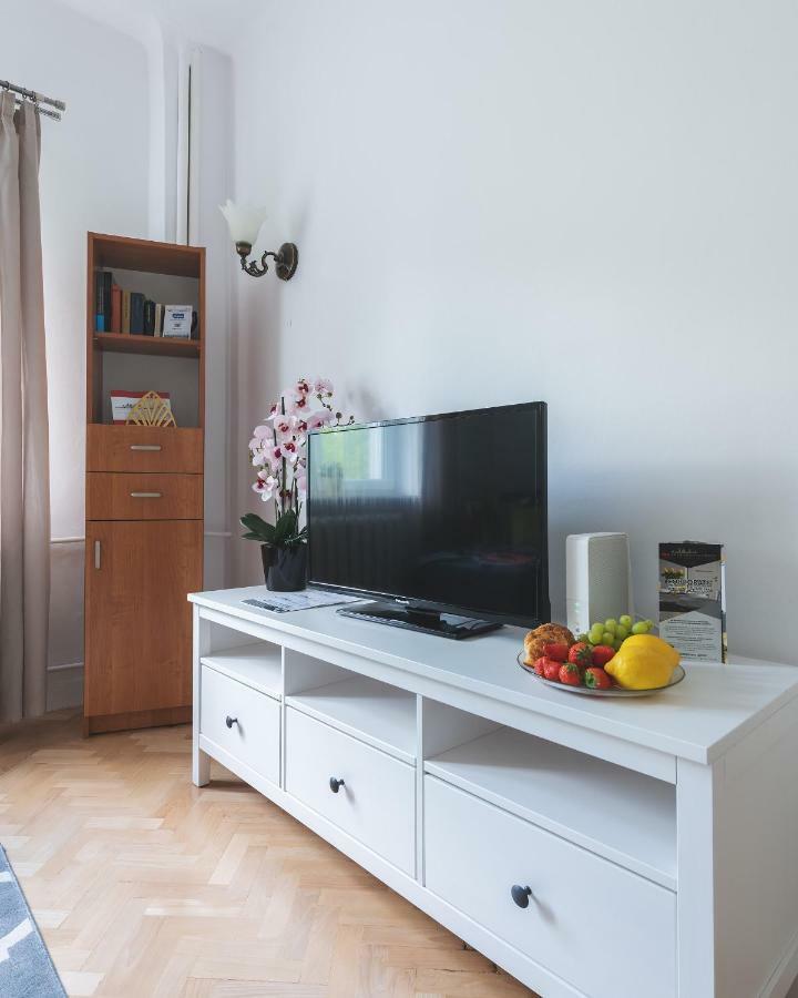 Zbawiciela Square P&o Serviced Apartment Warsaw